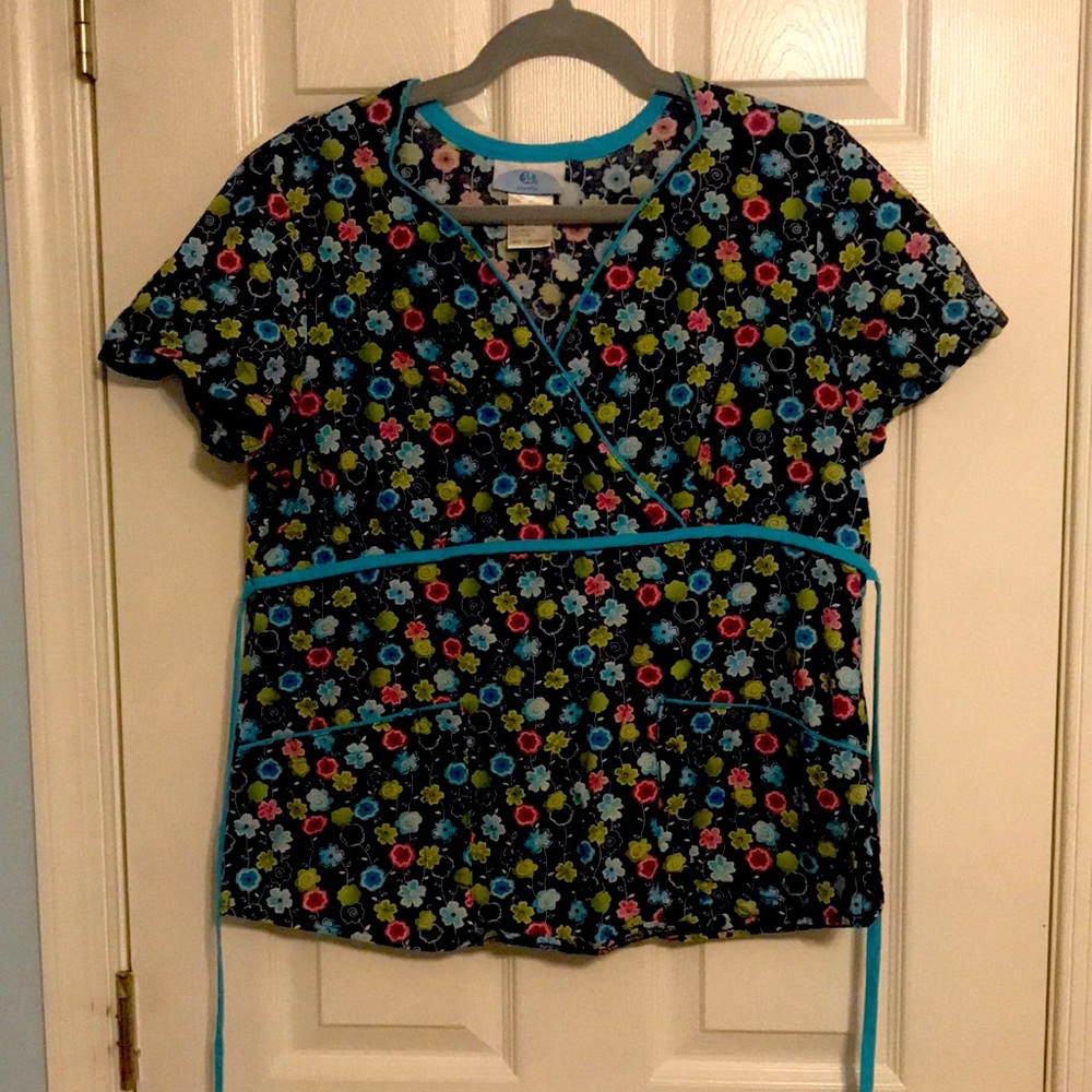 Scrub top